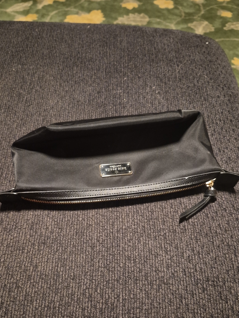 Black Men's Nylon Zip Pouch - Sleek Travel Organizer